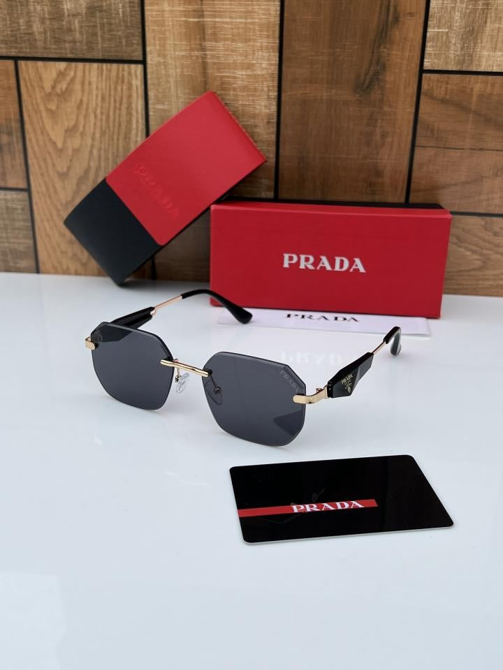 Prada_black_sunglass