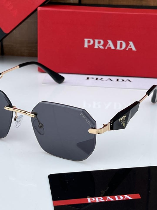 Prada_black_sunglass