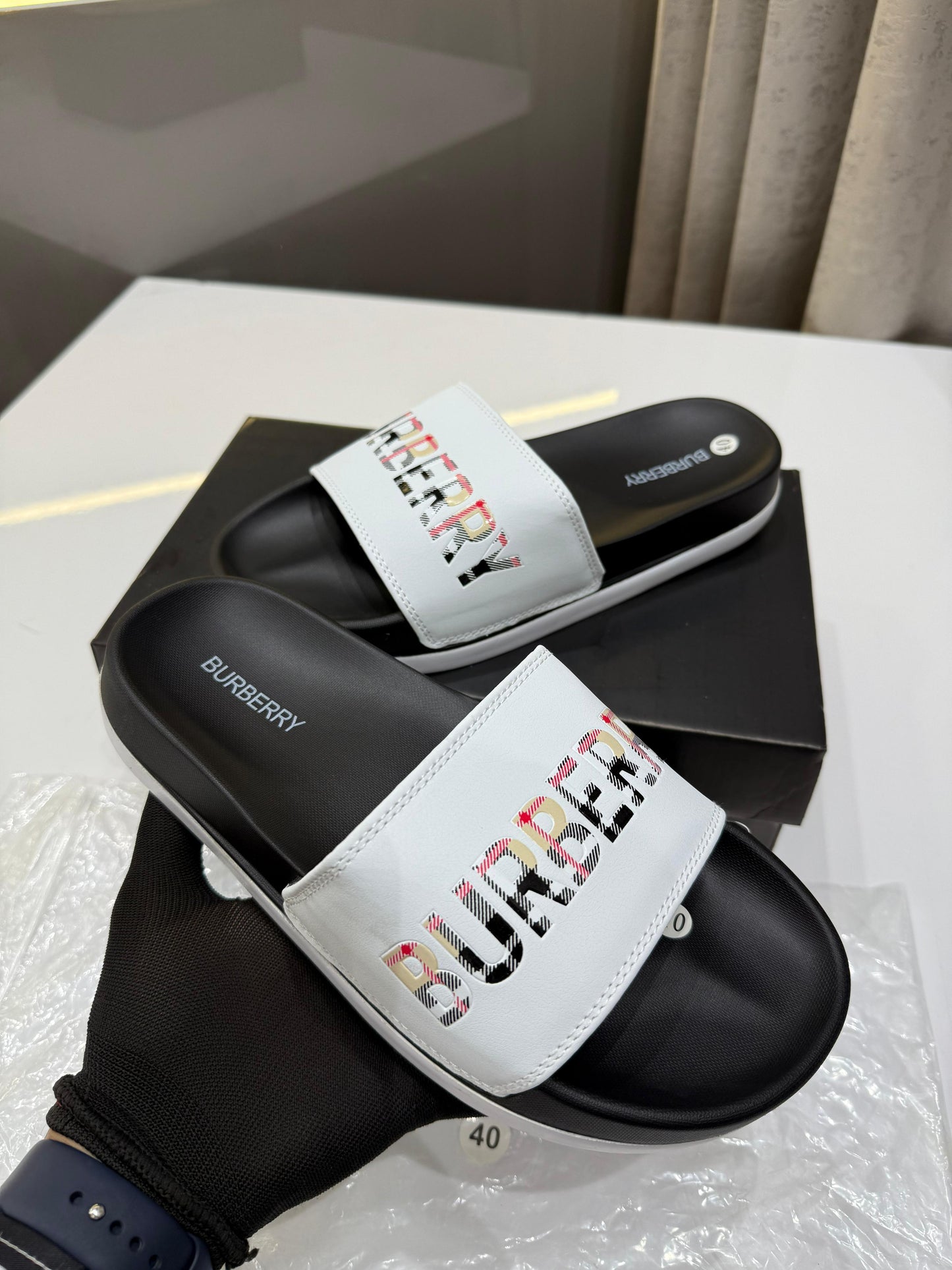 Burberry slipper