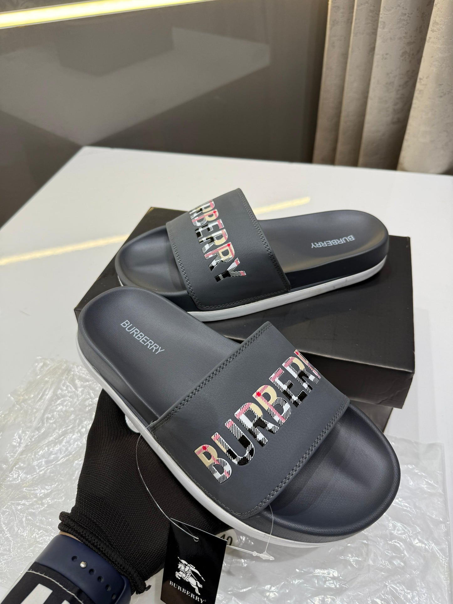 Burberry slipper